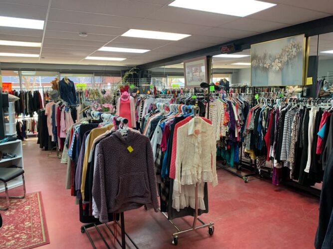 How to Shop at a Fusion Thrift Store: A Beginner's Guide